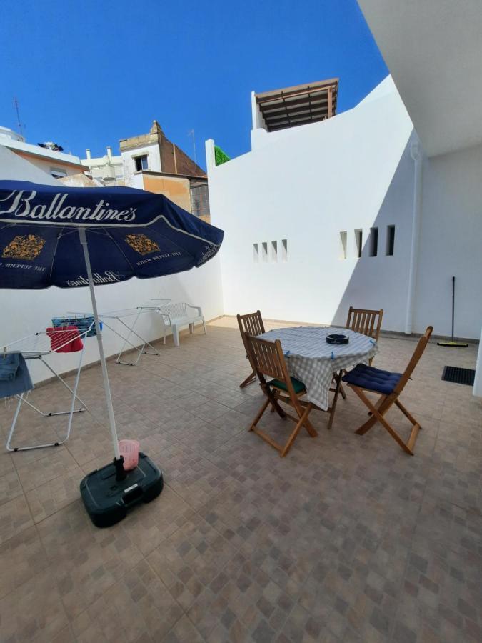 Blue Sardine Hostel Портиман Экстерьер фото