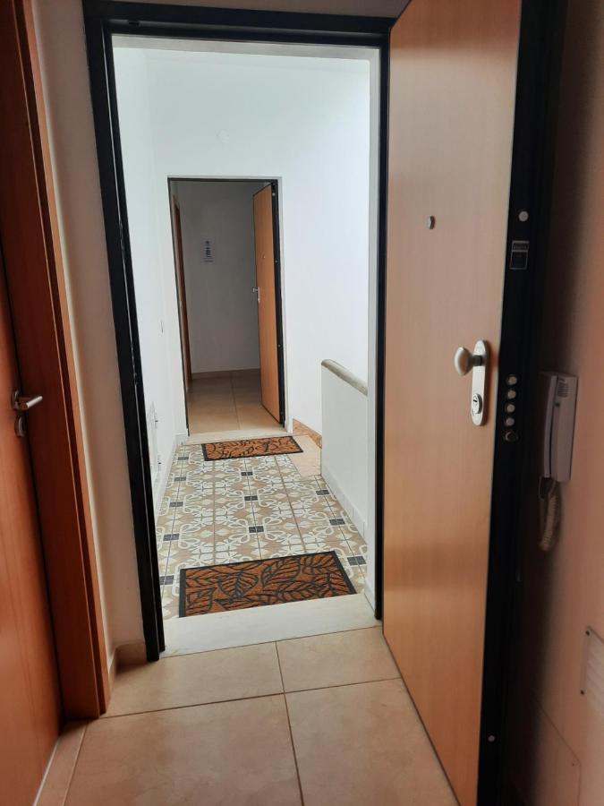 Blue Sardine Hostel Портиман Экстерьер фото